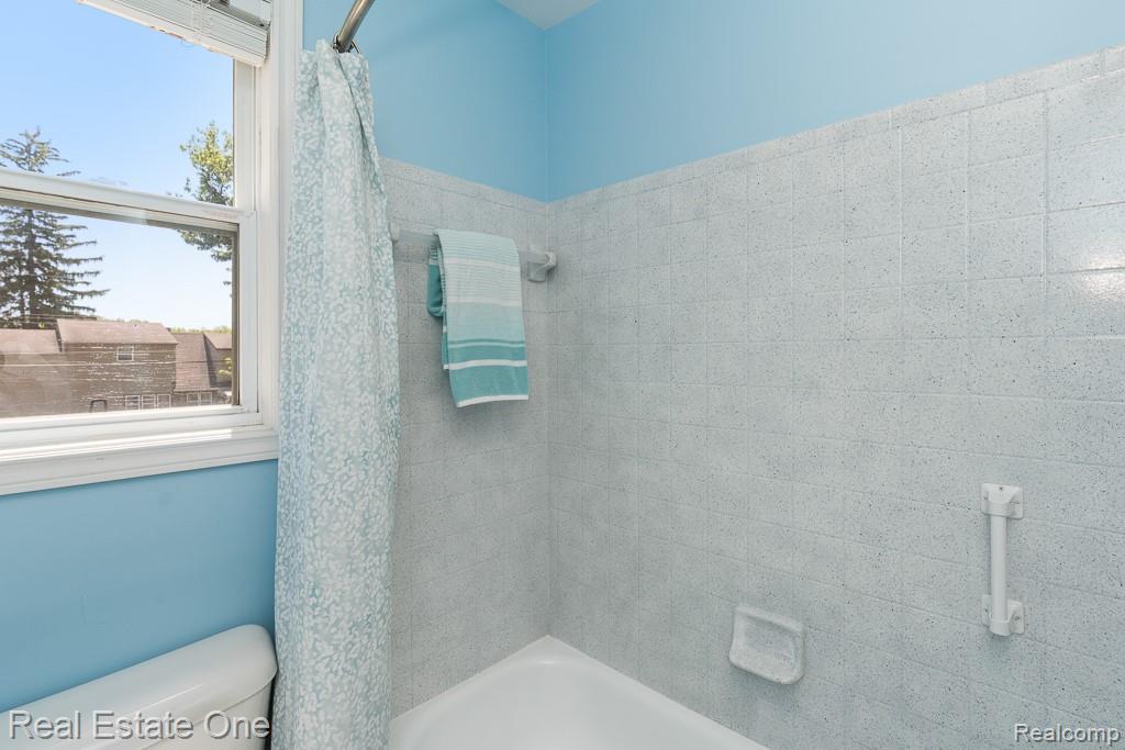 4833 Harding Avenue, Clarkston, MI — Photo 22