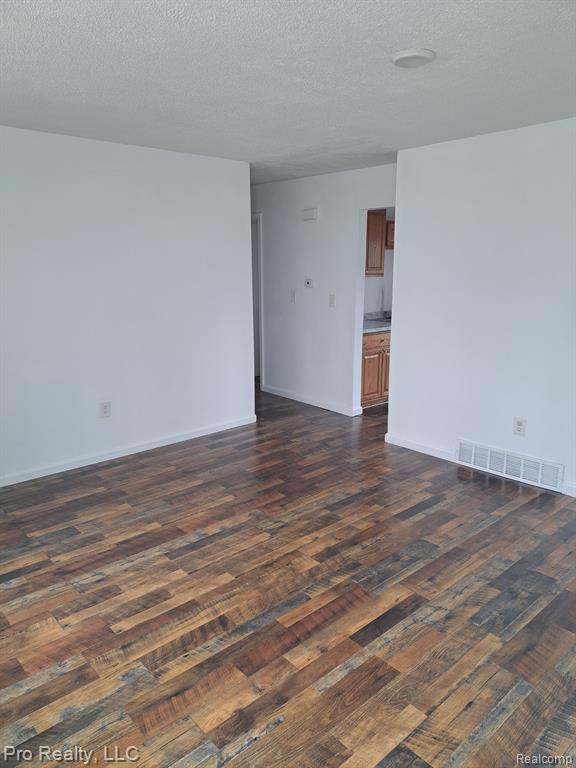 1216 WOODGLEN Avenue, Ypsilanti, MI 48198 — Photo 4