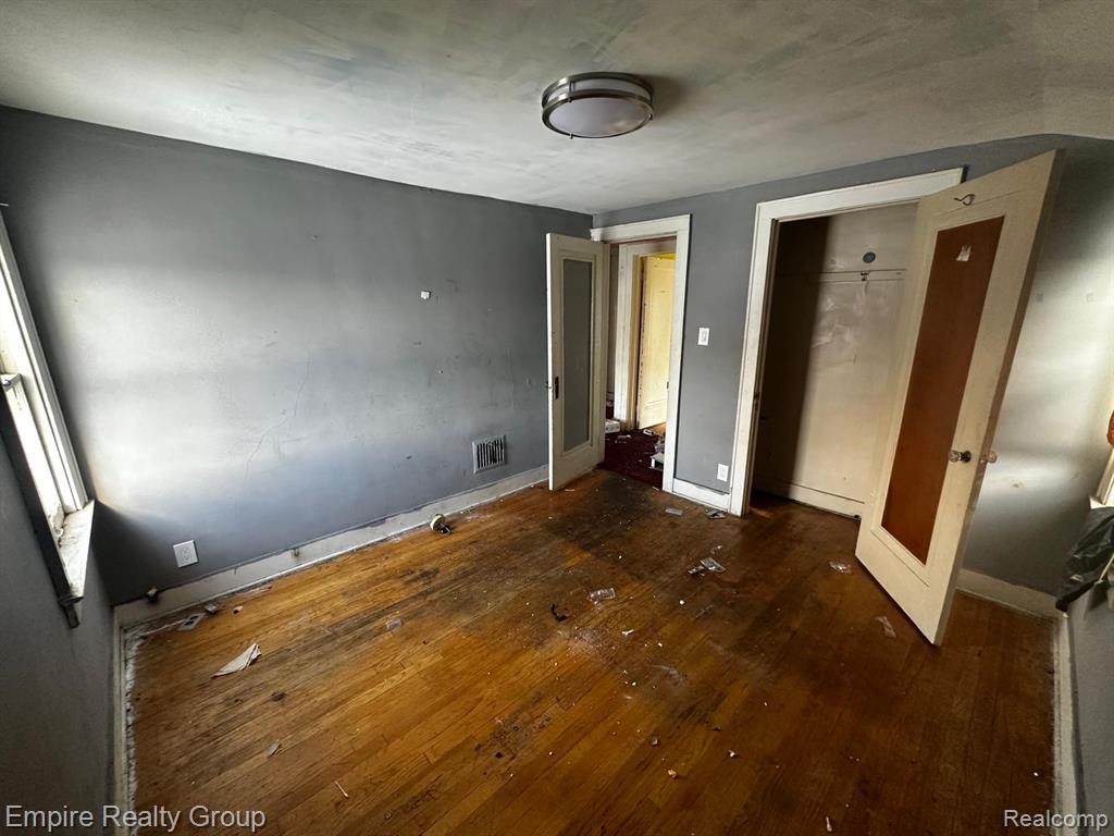 9326 Ward Street, Detroit, MI 48228 — Photo 16