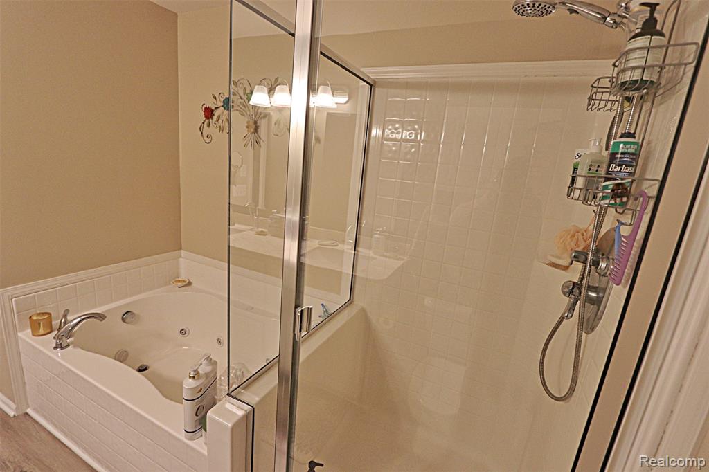 10139 Ridge Run Street, 9, Howell, MI 48855 — Photo 25