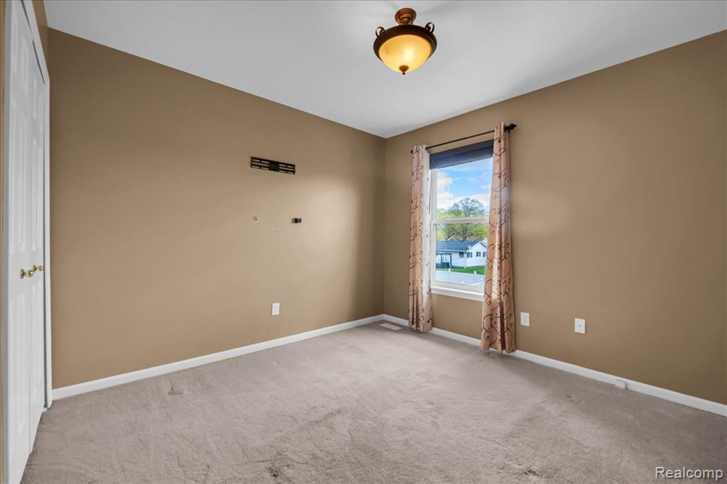 6141 Dexter Street, Romulus, MI 48174 — Photo 32