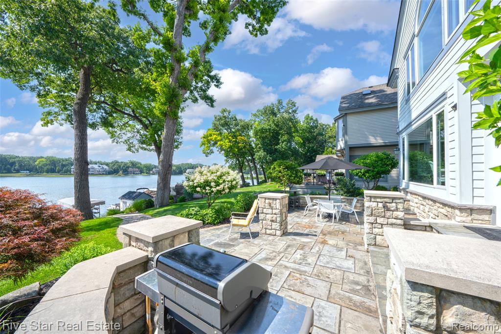 8931 Edgewood Park Drive, Commerce Twp, MI 48382 — Photo 49