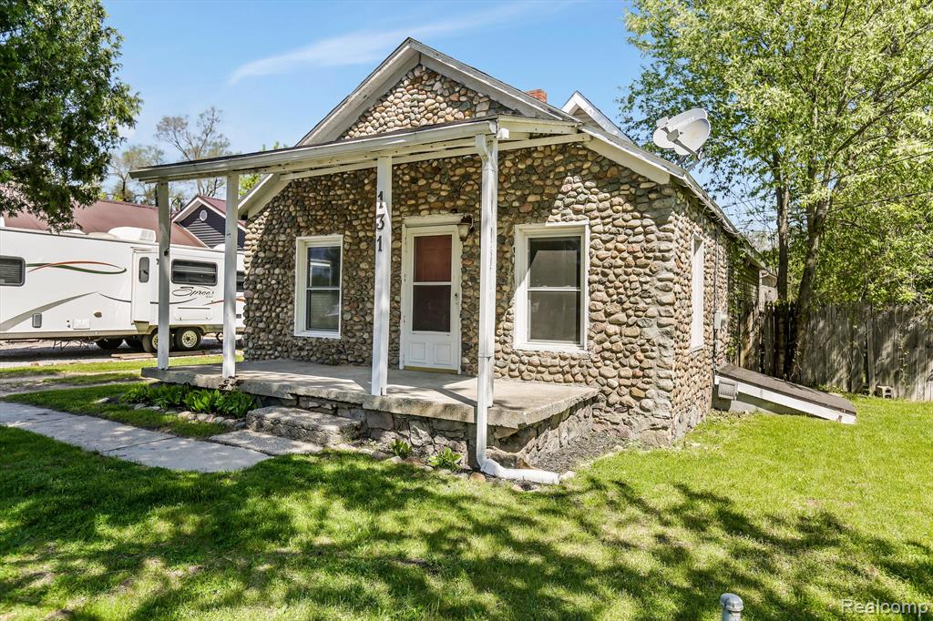 131 BALL Street, Ortonville, MI 48462 — Photo 2
