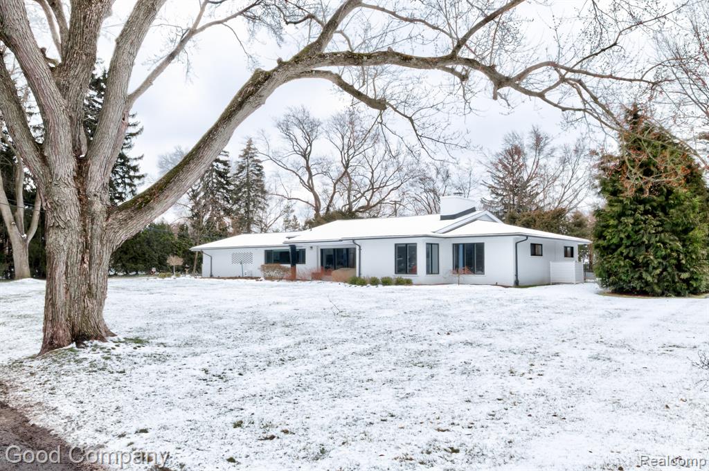 805 N Pemberton Road, Bloomfield Hills, MI 48302 — Photo 55