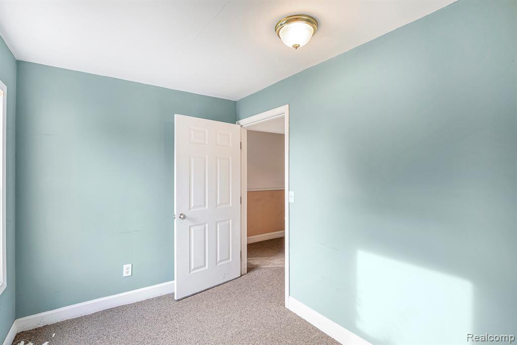 8050 Ortonville Road, Clarkston, MI 48348 — Photo 14