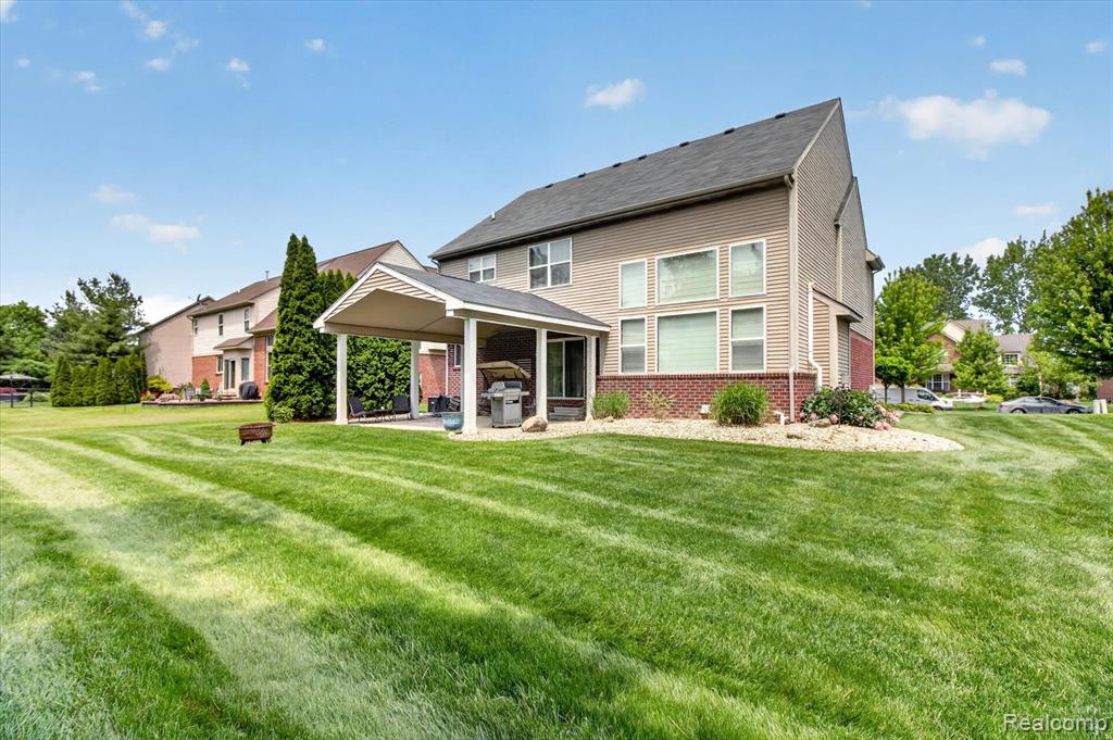 49271 Laguna Drive, Van Buren, MI 48111 — Photo 54
