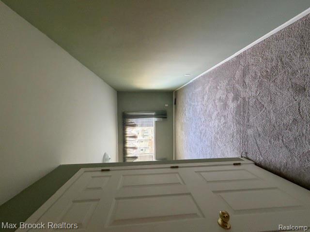 6166 Lochmore Drive, Commerce Twp, MI 48382 — Photo 21