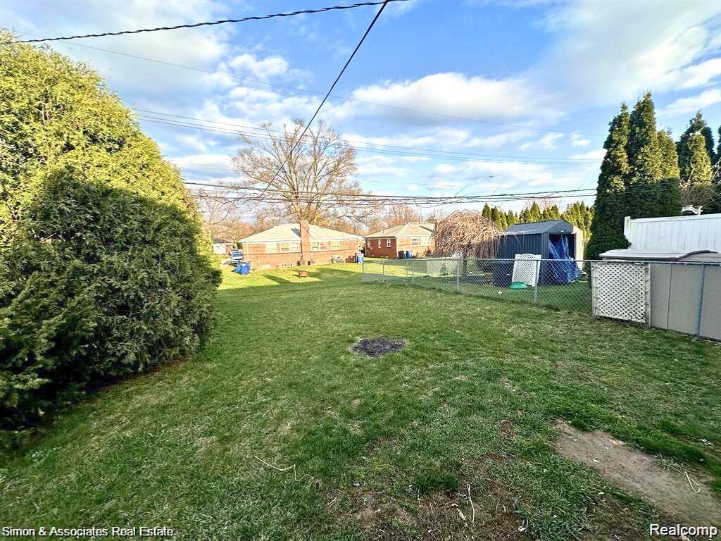 2439 STIEBER Street, Westland, MI 48186 — Photo 10