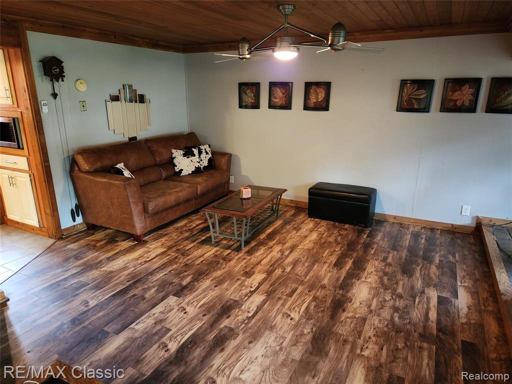 6388 Hermana Road, West Bloomfield, MI 48324 — Photo 5