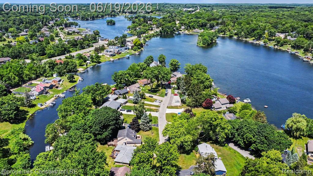 9567 Susin Lane, Clarkston, MI 48348 — Photo 31