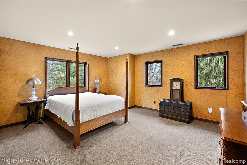 7357 LINDENMERE Drive, Bloomfield Hills, MI 48301 — Photo 41