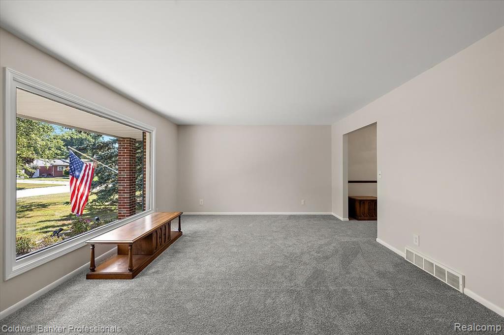 78 Carter Drive, Troy, MI 48098 — Photo 8