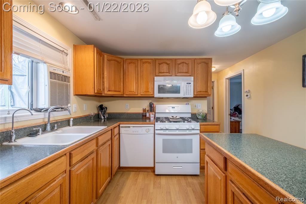 8221 Van Vleet Road, Gaines Vlg, MI 48436 — Photo 7