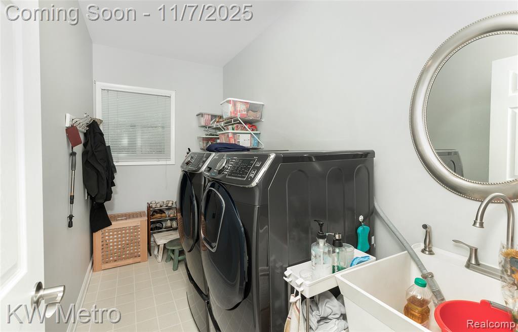 5338 Berwyck Drive, Troy, MI 48085 — Photo 22