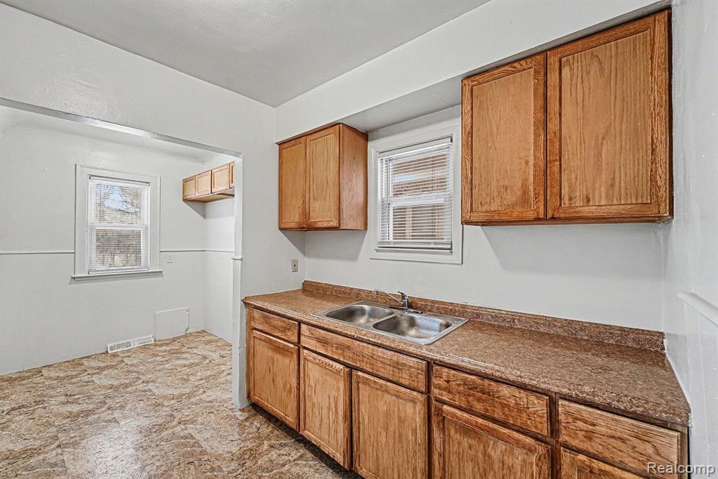 15782 Ardmore Street, Detroit, MI 48227 — Photo 9