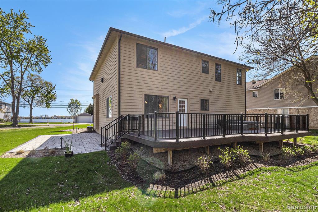 1540 KESSLER Avenue, Keego Harbor, MI 48320 — Photo 41