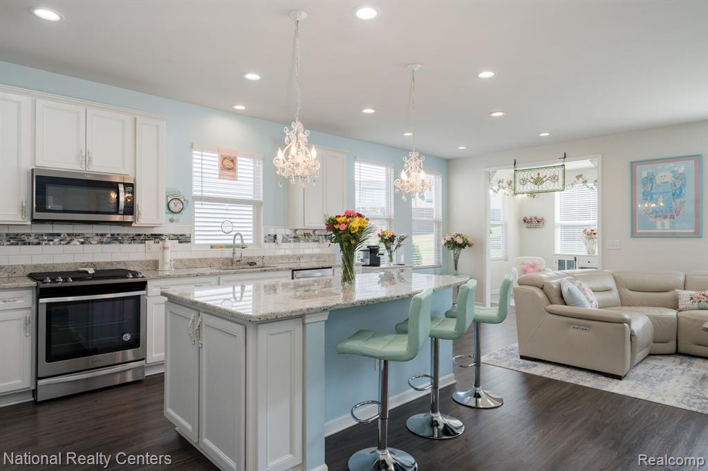 1233 Lark, Lake Orion, MI — Photo 13