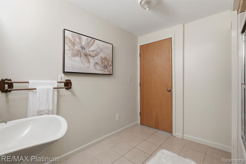 15921 W M 36, Pinckney, MI 48169 — Photo 23