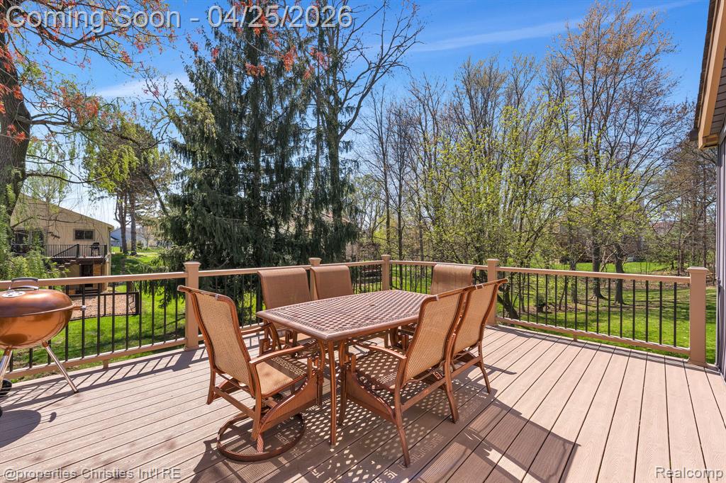7573 Ashburton Court, West Bloomfield, MI — Photo 44