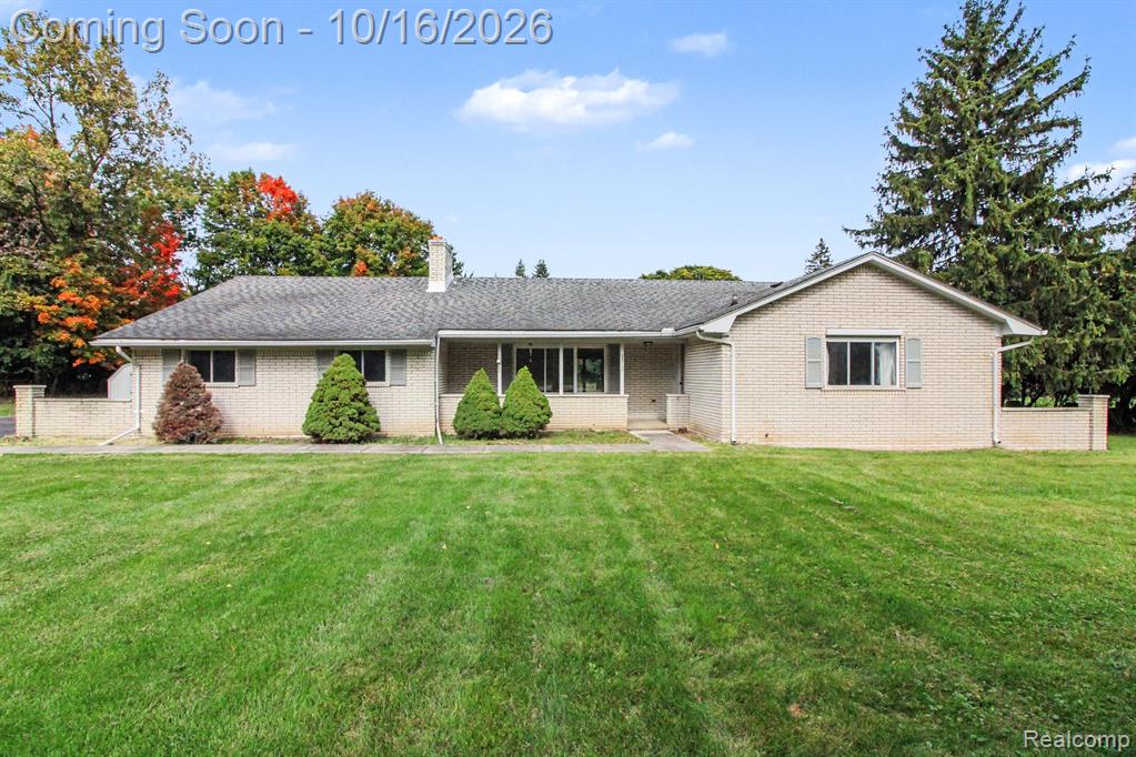33722 Lyncroft Street, Farmington Hills, MI 48331