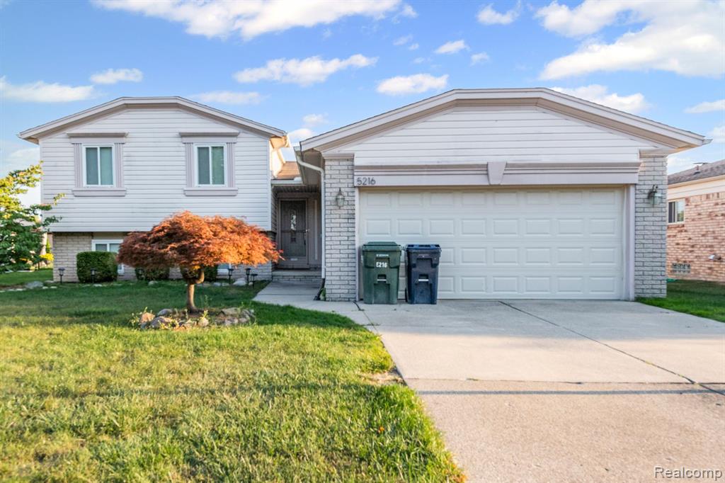 5216 Peekskill Drive, Sterling Heights, MI 48310 — Photo 2