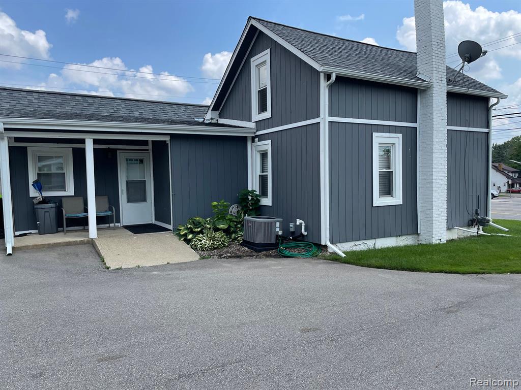 7556 Miller Road, Swartz Creek, MI 48473 — Photo 14