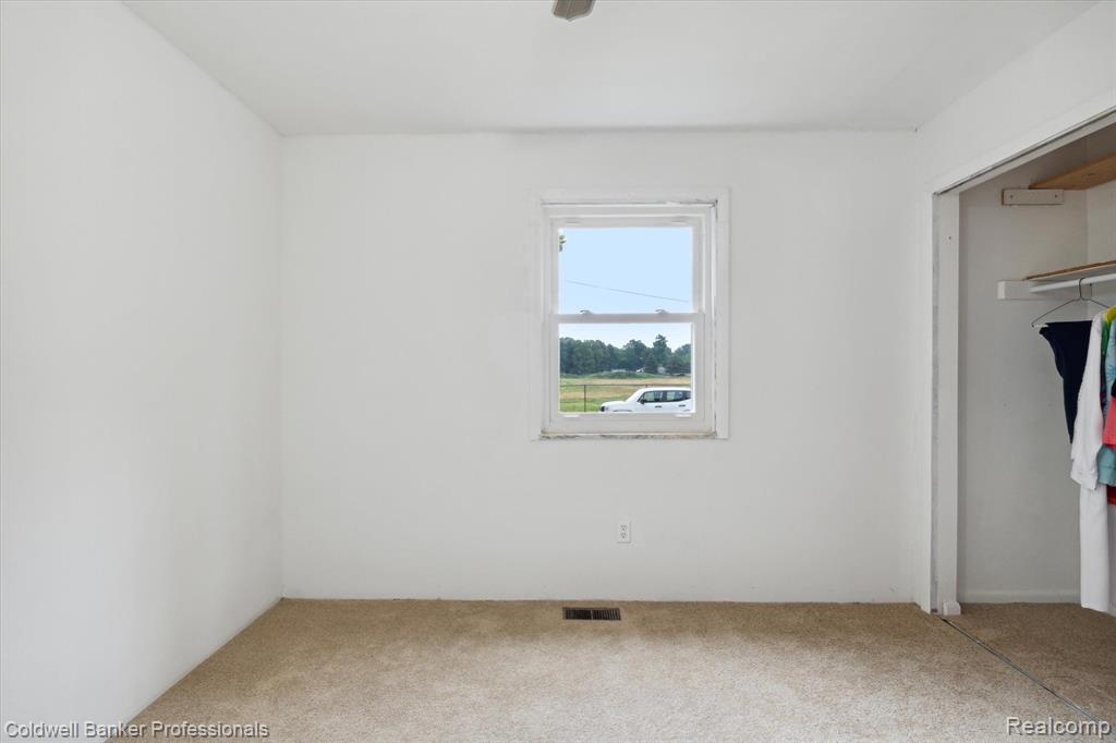 326 EAST Street, Holly, MI 48442 — Photo 18