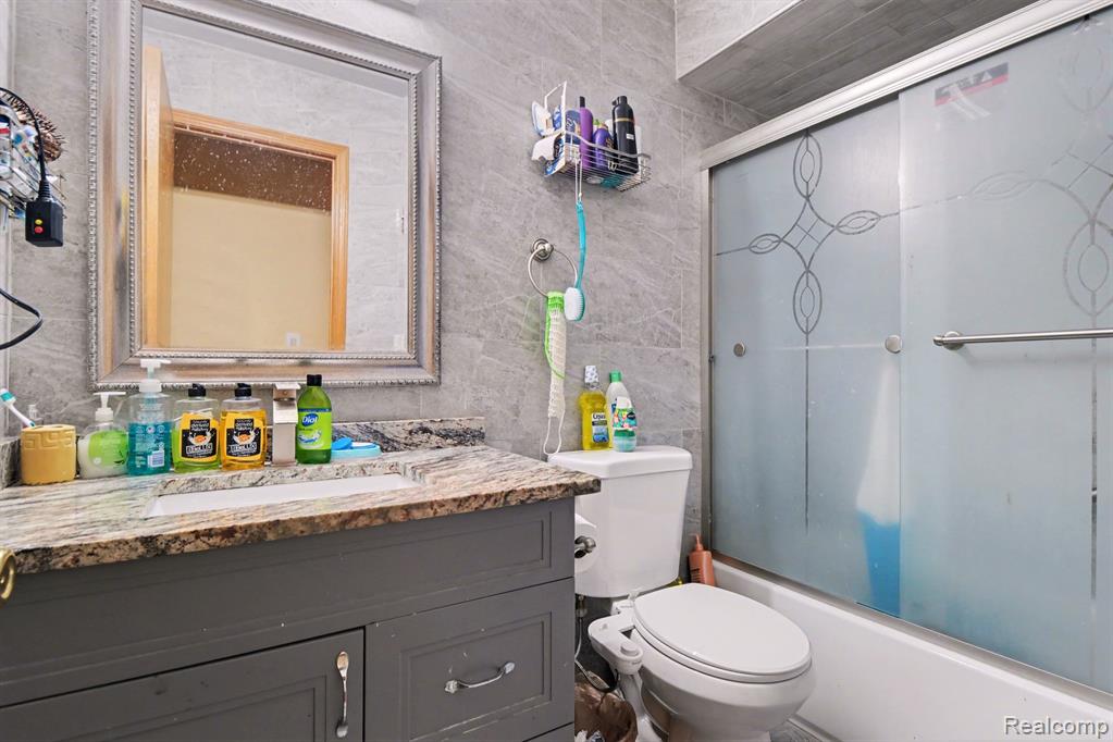 15525 Irene Court, Clinton Twp, MI 48038 — Photo 12