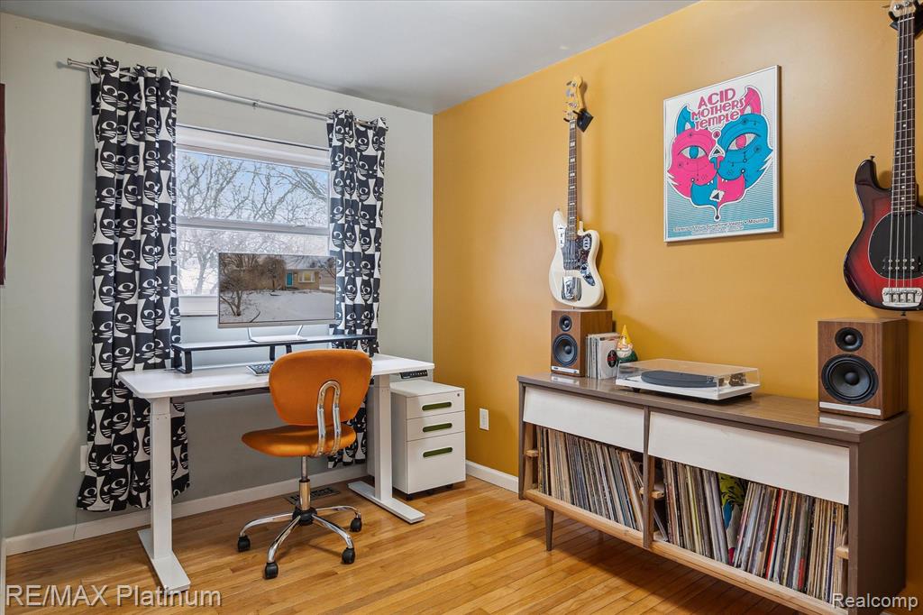 2123 Winewood Avenue, Ann Arbor, MI 48103 — Photo 24