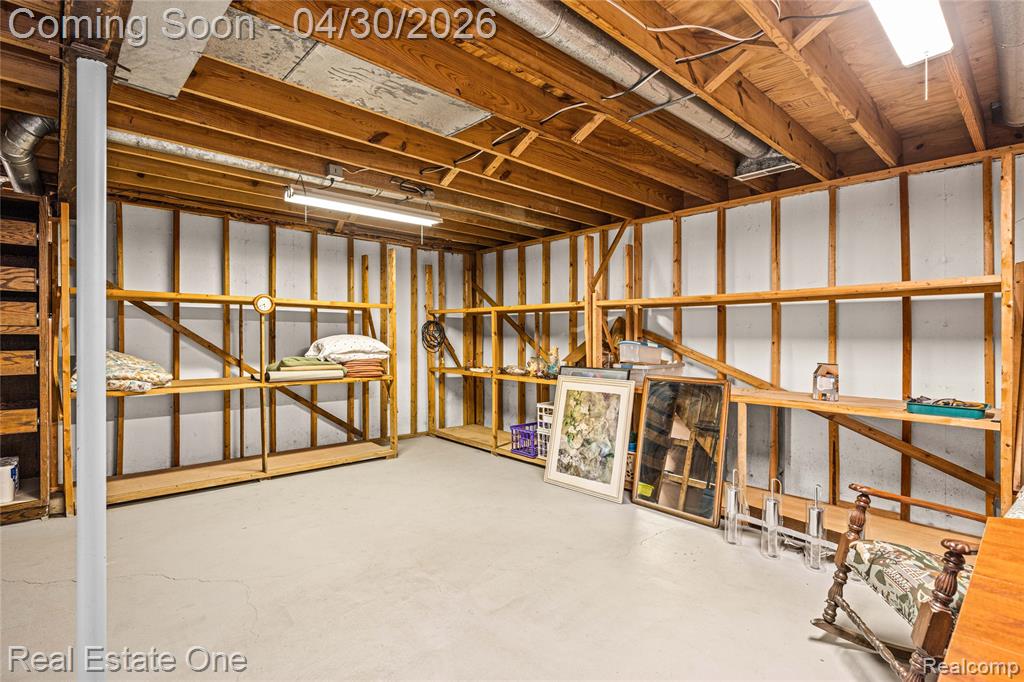 2748 Armstrong Drive, Lake Orion, MI — Photo 56