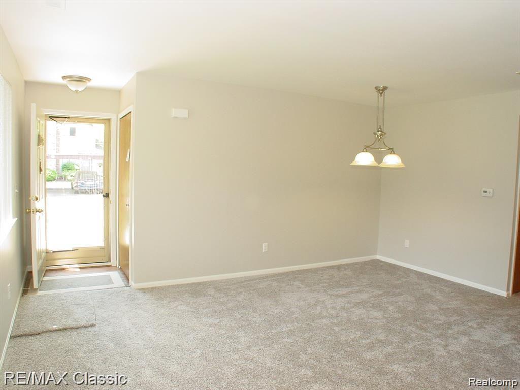 42776 LILLEY POINTE Drive, 171, Canton, MI 48187 — Photo 4