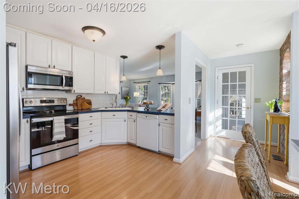 1936 Dorothea Road, Berkley, MI 48072 — Photo 10