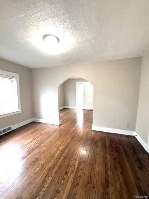 526 E 11 Mile Road, Royal Oak, MI 48067 — Photo 7