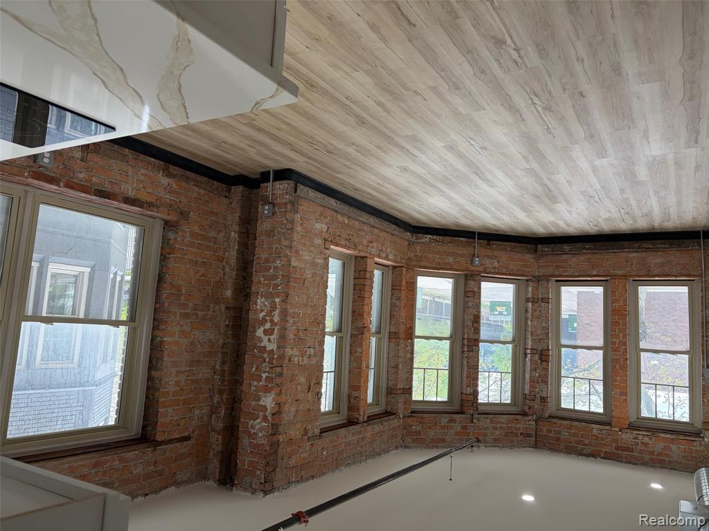 30 E PHILADELPHIA Street, Detroit, MI 48202 — Photo 19