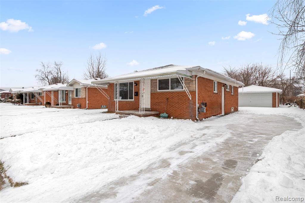 8932 Wormer, Redford, MI 48239 — Photo 35