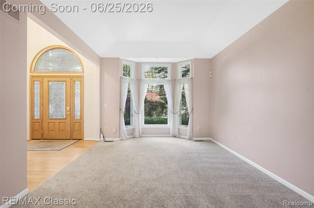 7439 Millwood, West Bloomfield, MI — Photo 8
