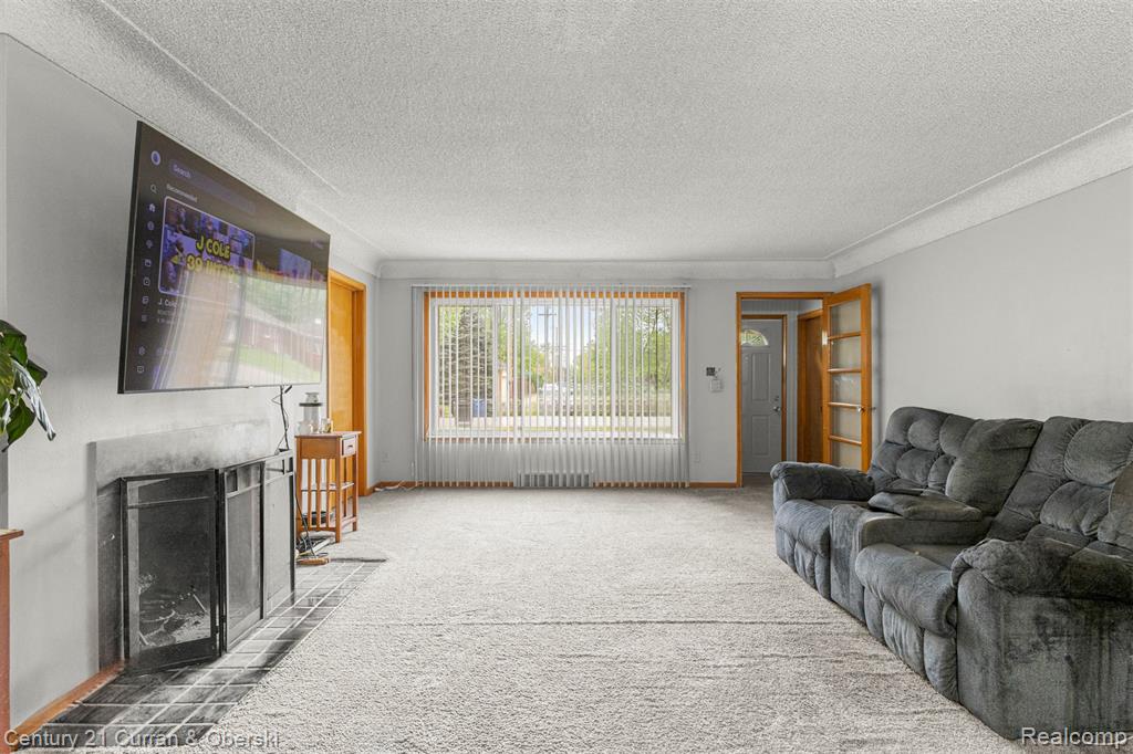 14050 Garfield, Redford, MI 48239 — Photo 7