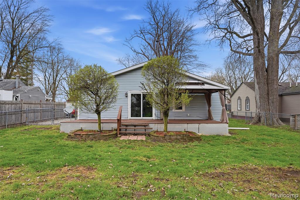 1028 Carlton Drive, Milan, MI 48160 — Photo 22