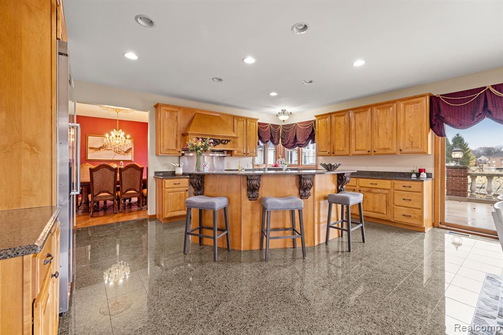 49332 GOLDEN LAKE Drive, Shelby Twp, MI 48315 — Photo 22