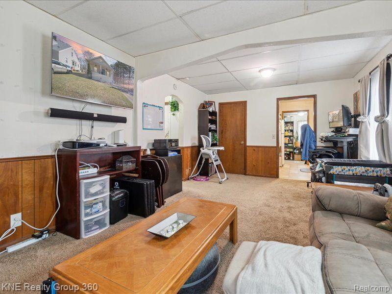 914 COMFORT Street, Lansing, MI 48915 — Photo 9