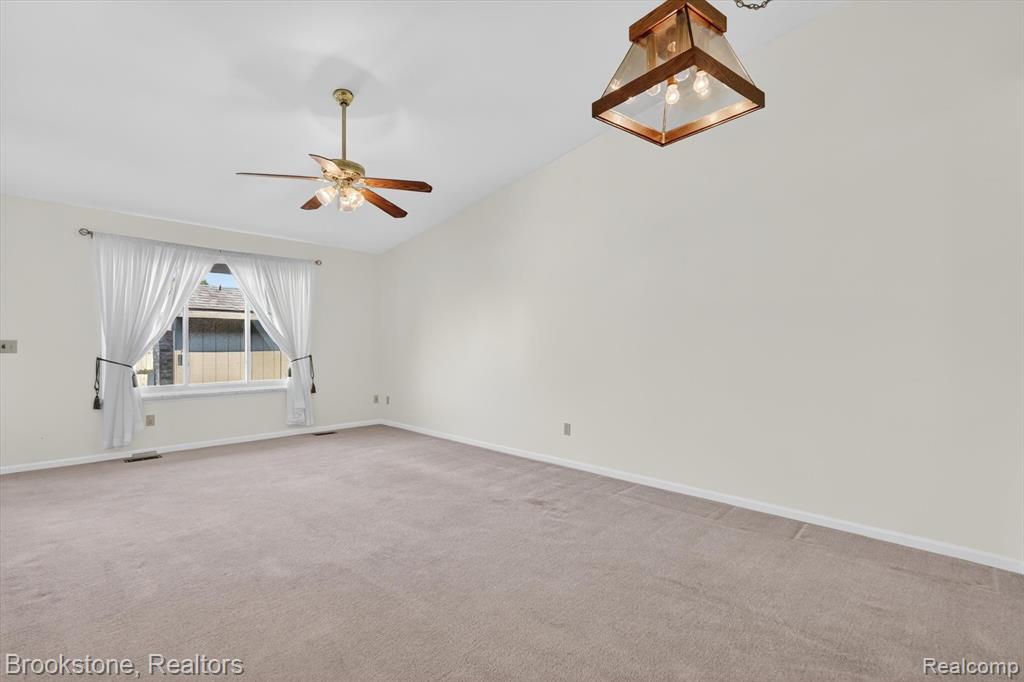 62401 Raleigh Court, 4, South Lyon, MI 48178 — Photo 6