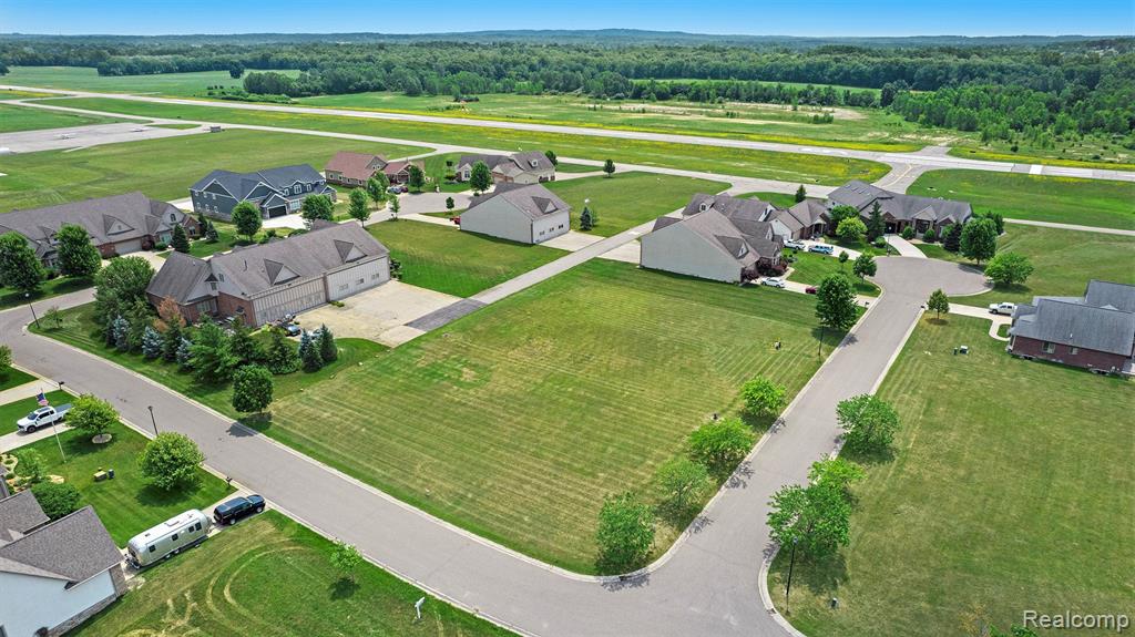 15051 Poberezny Court, Linden, MI 48451