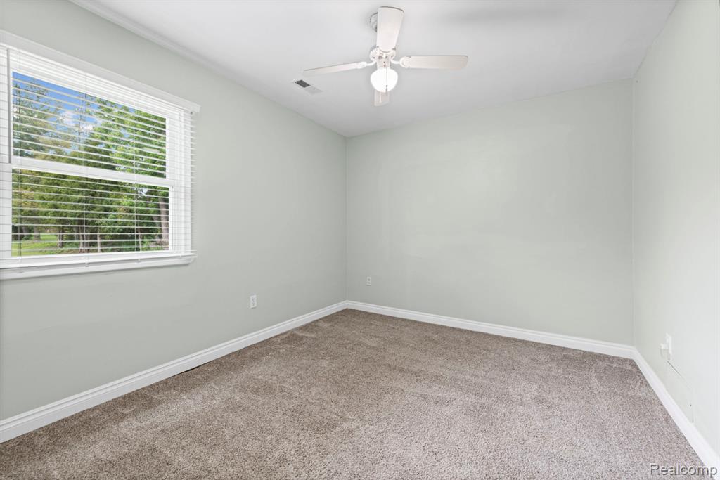 4165 Crooks Road, Troy, MI 48098 — Photo 9