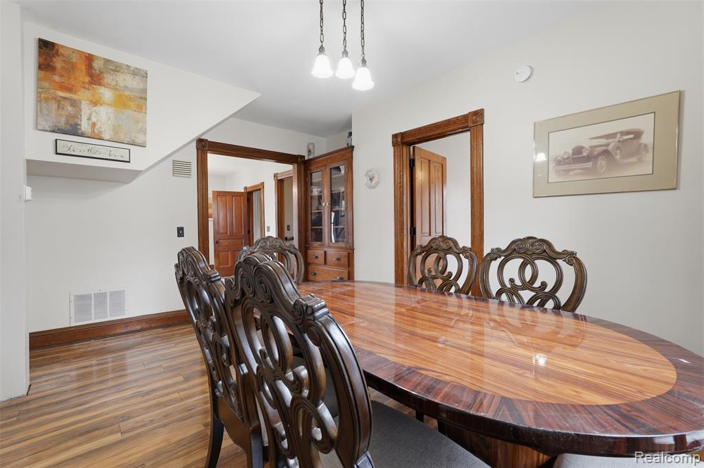 502 E Logan Street, Tecumseh, MI 49286 — Photo 4
