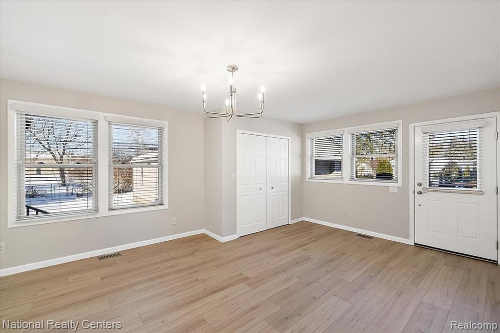 1938 Beverly Street, Keego Harbor, MI 48320 — Photo 28