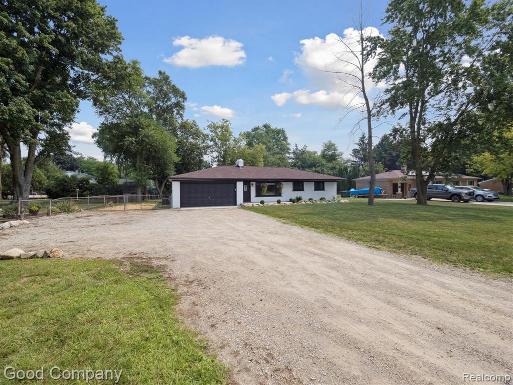 60942 Campground Road, Washington, MI — Photo 2