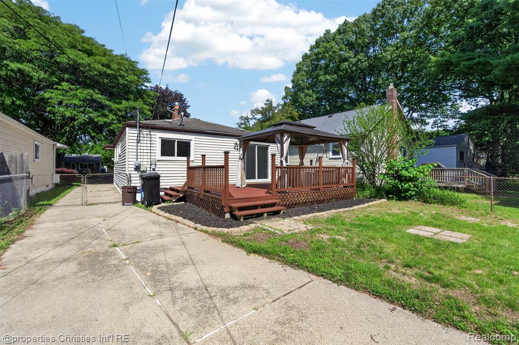 27856 Lenox Avenue, Madison Heights, MI 48071 — Photo 3