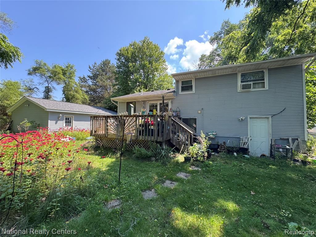 3090 Massena Street, Commerce Twp, MI 48382