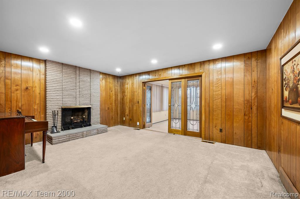 625 CENTRALIA Street, Dearborn Heights, MI 48127 — Photo 22