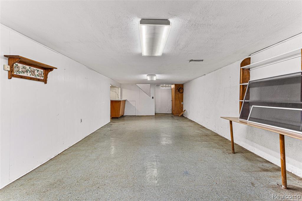 5743 Plainfield Street, Dearborn Heights, MI 48127 — Photo 29